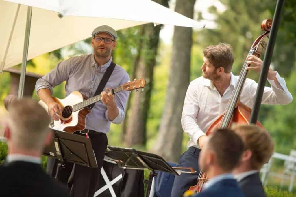 Der musikalische Trauredner; Big MaMa