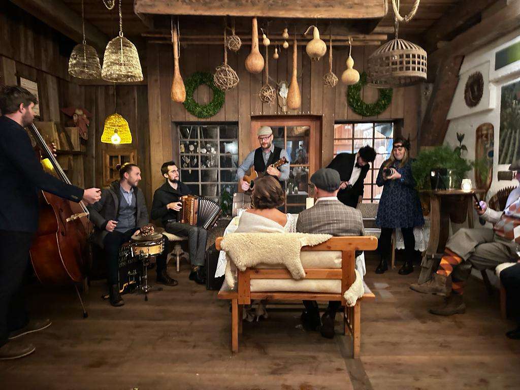 Zusatzleistung Trauredner